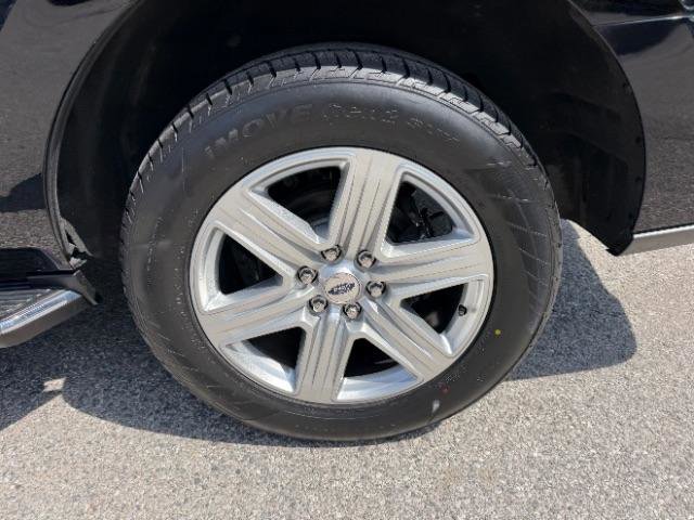 Used 2020 Ford Expedition XLT w/ Equipment Group 202A image 12