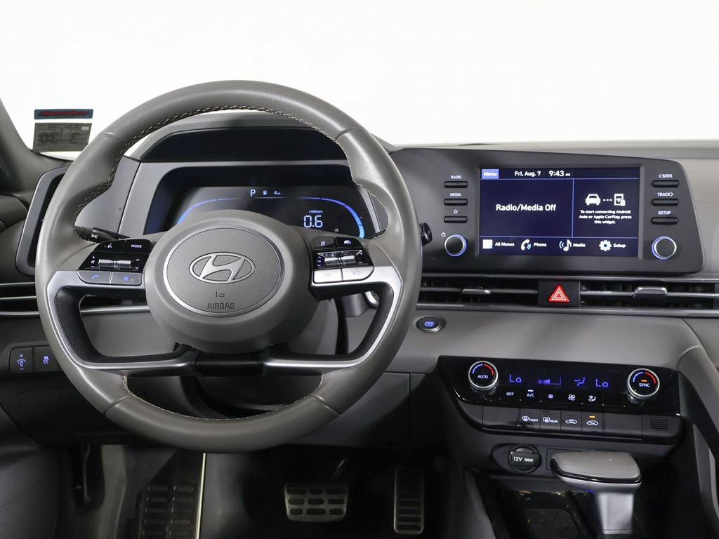 Certified 2025 Hyundai Elantra Sport FWD image 27