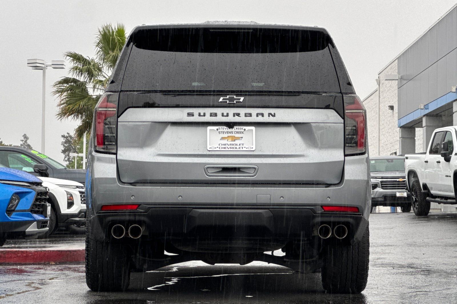 Used 2025 Chevrolet Suburban Z71 AWD/4WD image 6