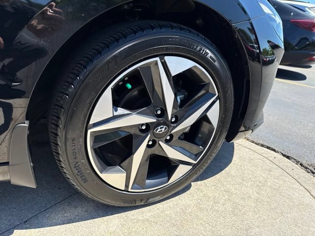 Certified 2023 Hyundai Elantra SEL w/ Convenience Package FWD image 22