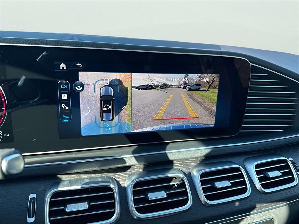 New 2026 Mercedes-Benz GLS 450 4MATIC image 16