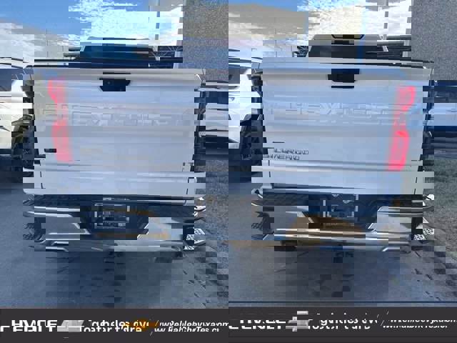 Used 2022 Chevrolet Silverado 1500 LT w/ Z71 Off-Road Package image 8