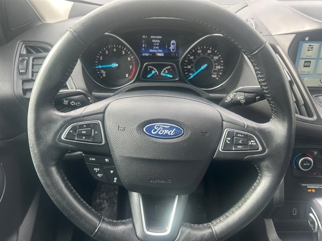 Used 2019 Ford Escape SEL image 12