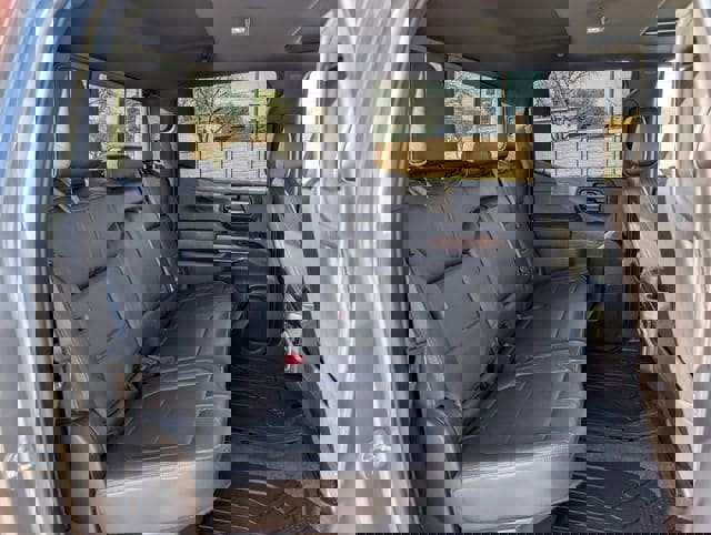 Used 2020 Chevrolet Silverado 1500 High Country w/ Technology Package image 27