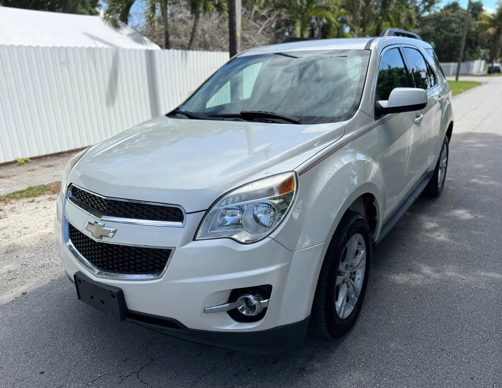 Used 2015 Chevrolet Equinox LT w/ Power Convenience Package image 4