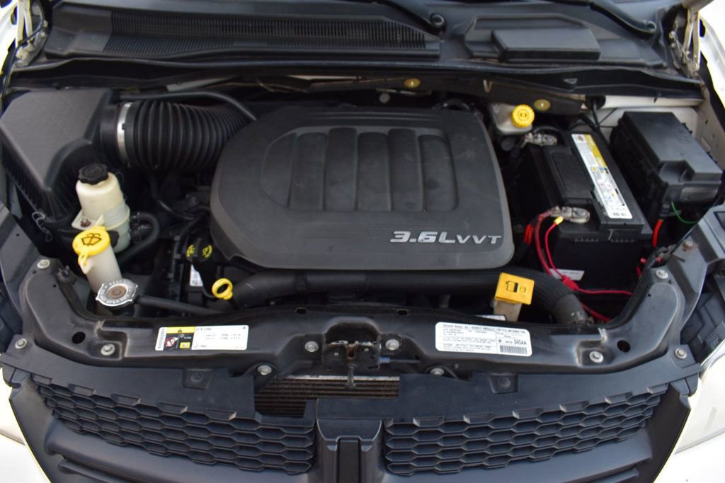 Used 2013 RAM C/V Tradesman image 12