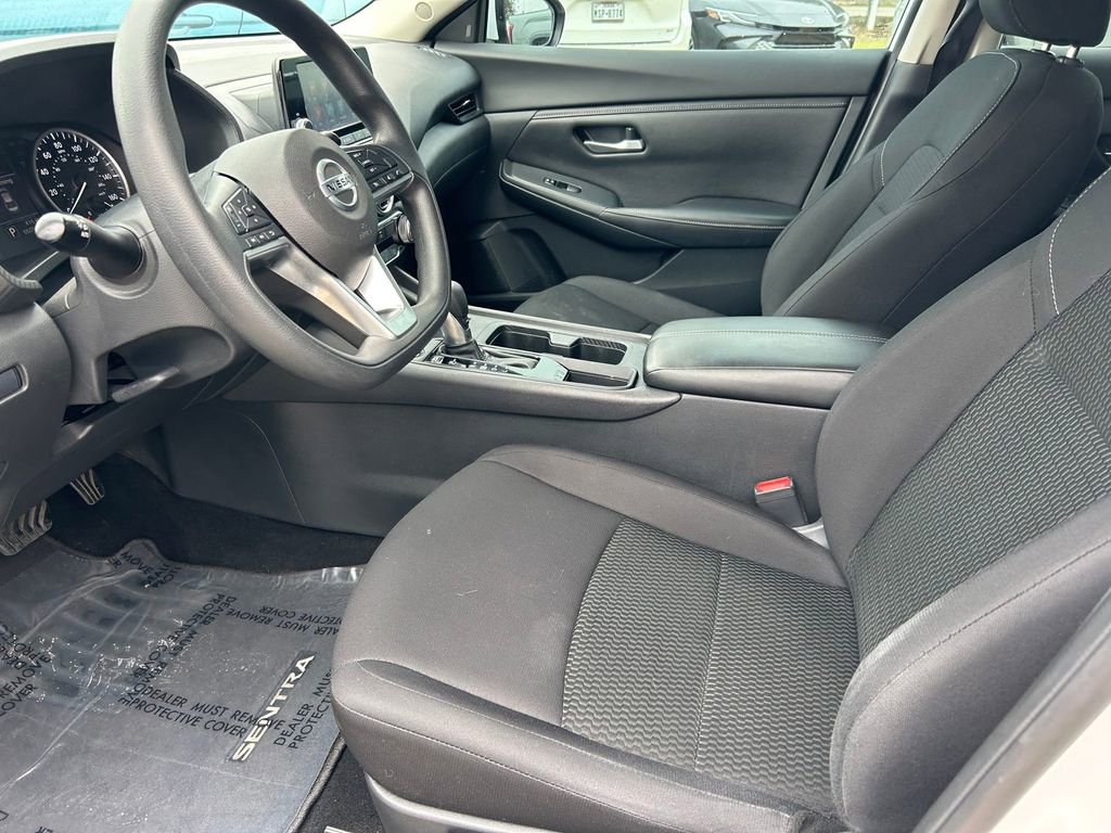 Used 2022 Nissan Sentra S image 11