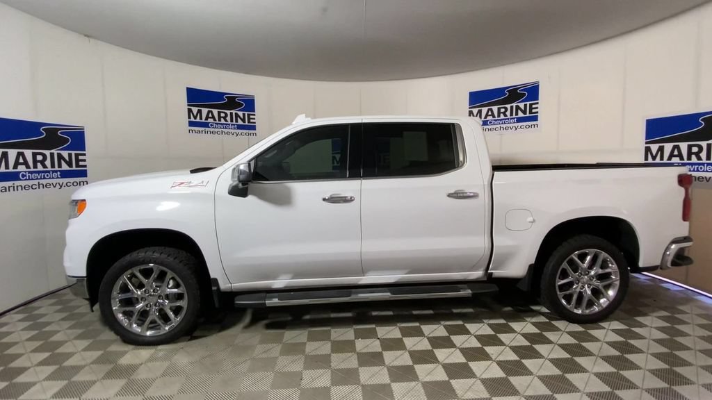 Used 2025 Chevrolet Silverado 1500 LTZ AWD/4WD image 7