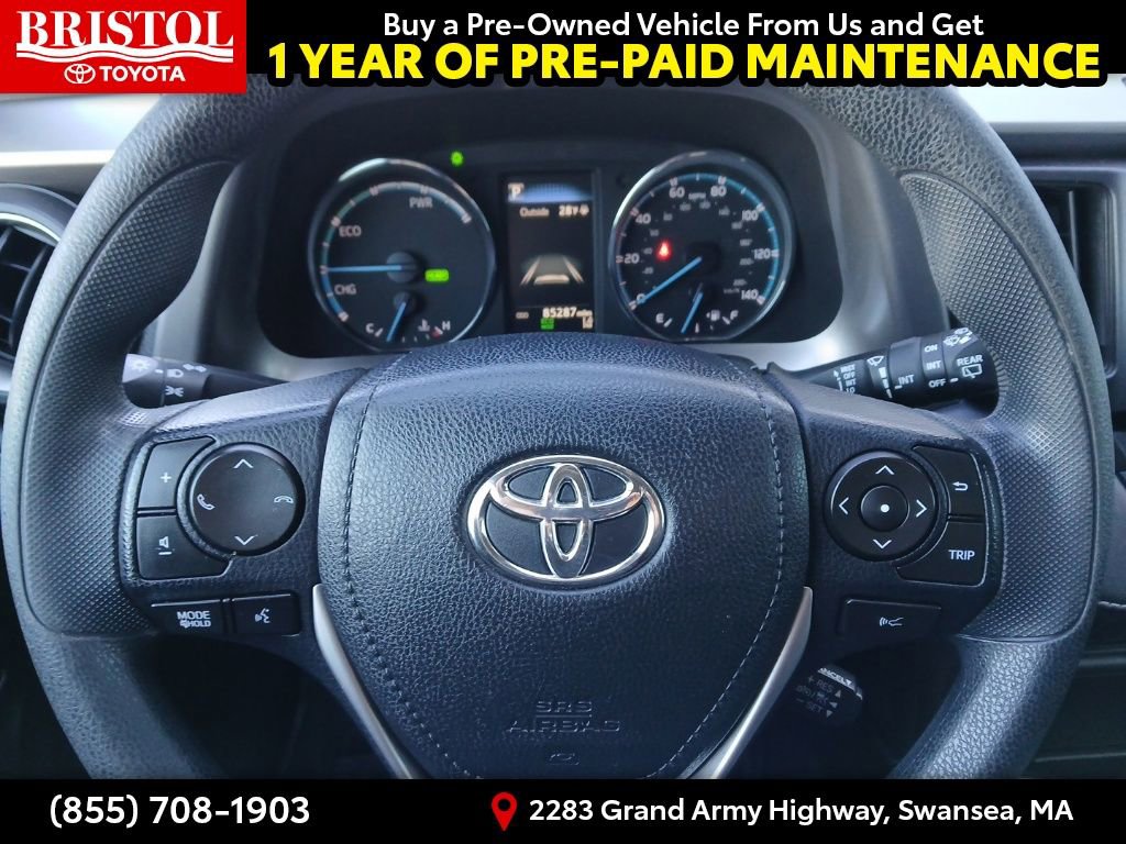 Used 2018 Toyota RAV4 LE image 18