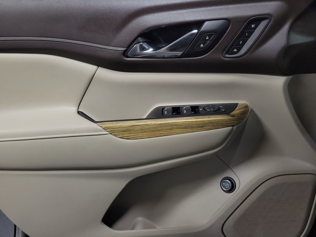 Used 2019 GMC Acadia Denali image 22