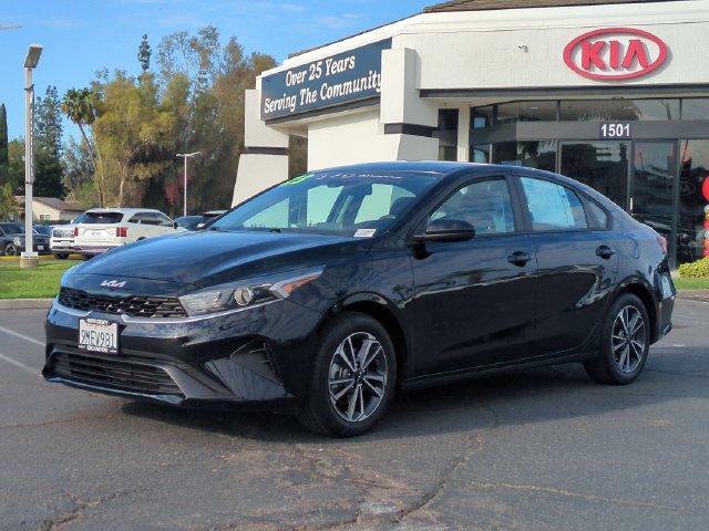 Certified 2023 Kia Forte LXS FWD image 7