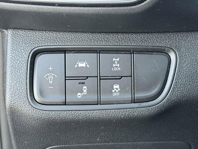 Used 2020 Hyundai Santa Fe SEL image 8