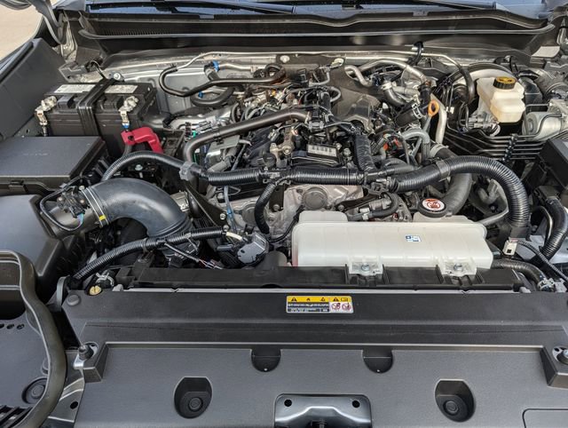 Used 2024 Toyota Tacoma SR5 AWD/4WD image 34
