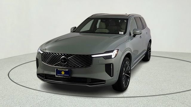 New 2026 Volvo XC90 B5 Plus w/ Protection Package AWD/4WD image 2