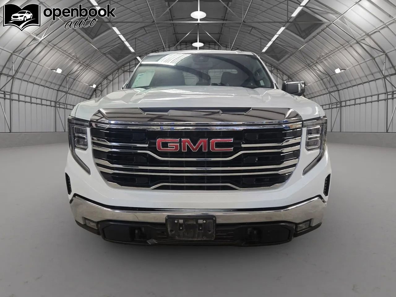 Used 2025 GMC Sierra 1500 SLT AWD/4WD image 2