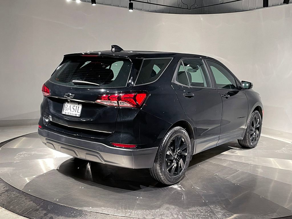 Used 2023 Chevrolet Equinox LS w/ Midnight Edition image 11