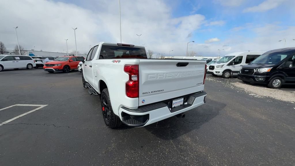 Used 2022 Chevrolet Silverado 1500 Custom AWD/4WD image 6