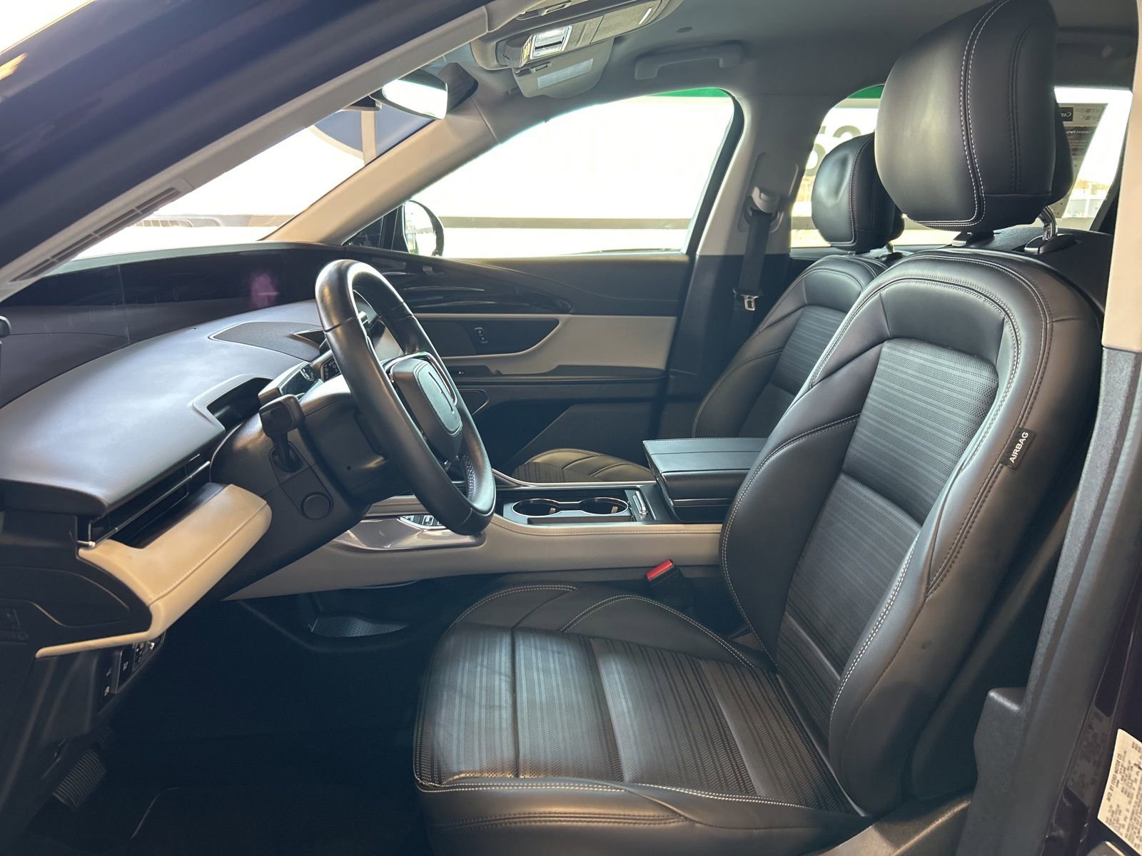 Used 2024 Lincoln Nautilus Reserve image 18