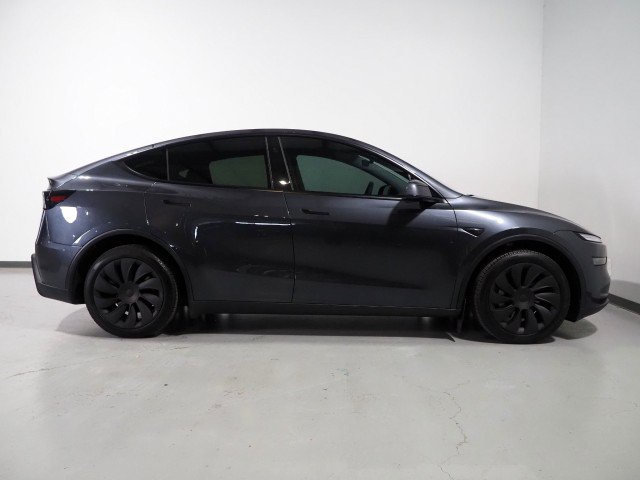 Used 2026 Tesla Model Y Long Range AWD/4WD image 6