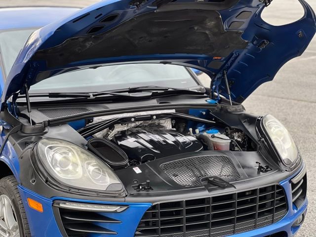 Used 2017 Porsche Macan AWD/4WD image 42