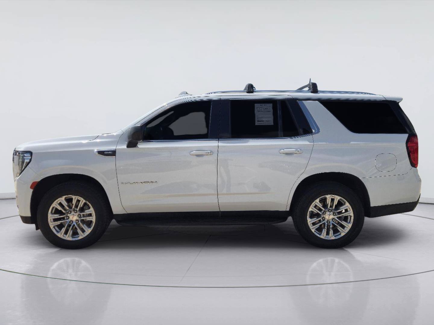 Used 2022 GMC Yukon SLE RWD image 2