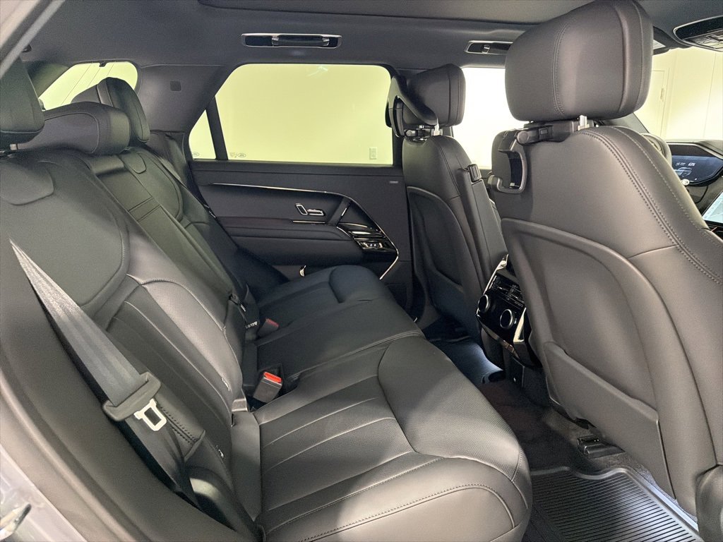 New 2025 Land Rover Range Rover Sport Dynamic SE image 28