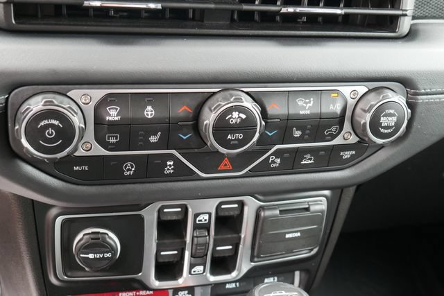 Used 2025 Jeep Gladiator Rubicon w/ Safety Group AWD/4WD image 20