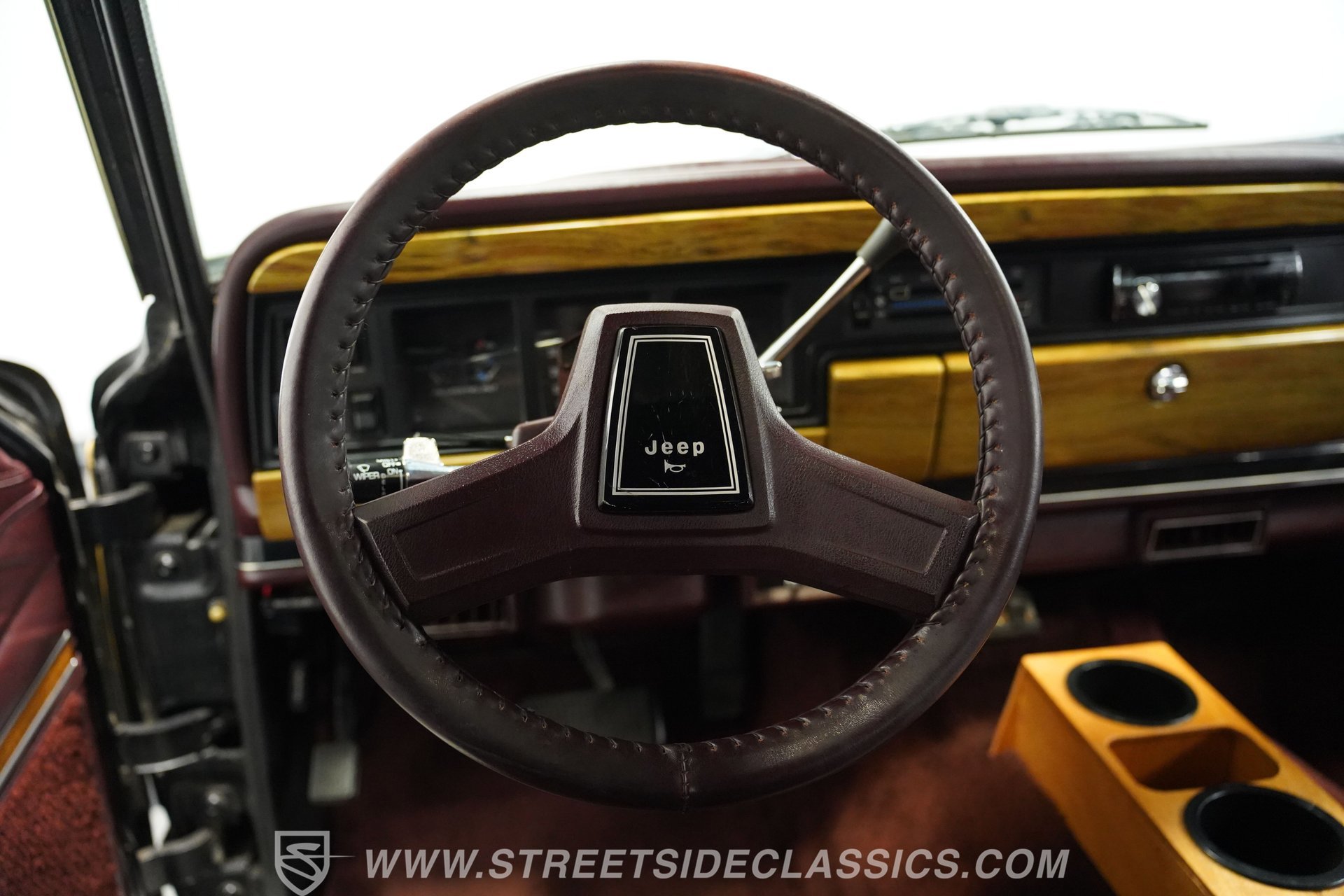Used 1988 Jeep Grand Wagoneer image 34