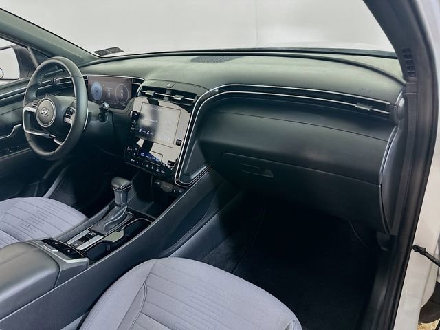 Used 2022 Hyundai Santa Cruz SEL Premium image 12