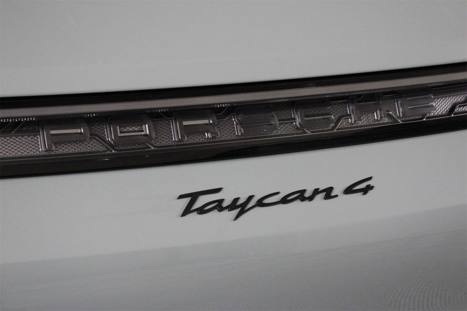 Used 2025 Porsche Taycan 4 Cross Turismo image 22