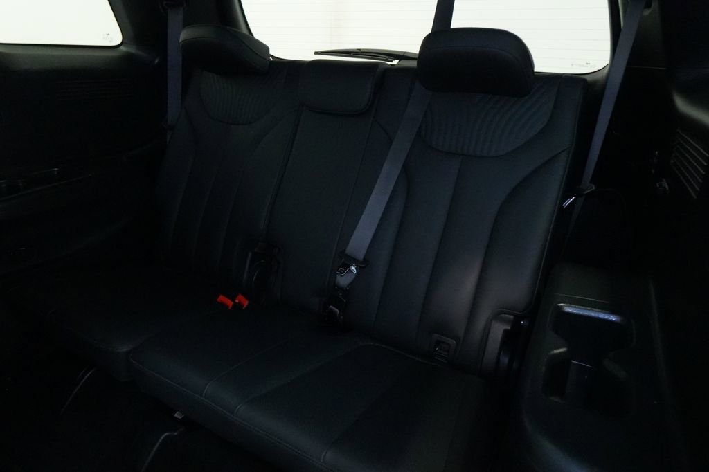 Used 2024 Hyundai Palisade Calligraphy image 24