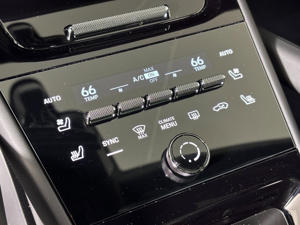 New 2026 Porsche Cayenne GTS image 32