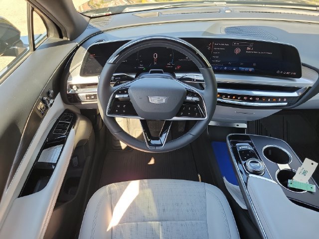 Certified 2024 Cadillac Lyriq Sport AWD/4WD image 9