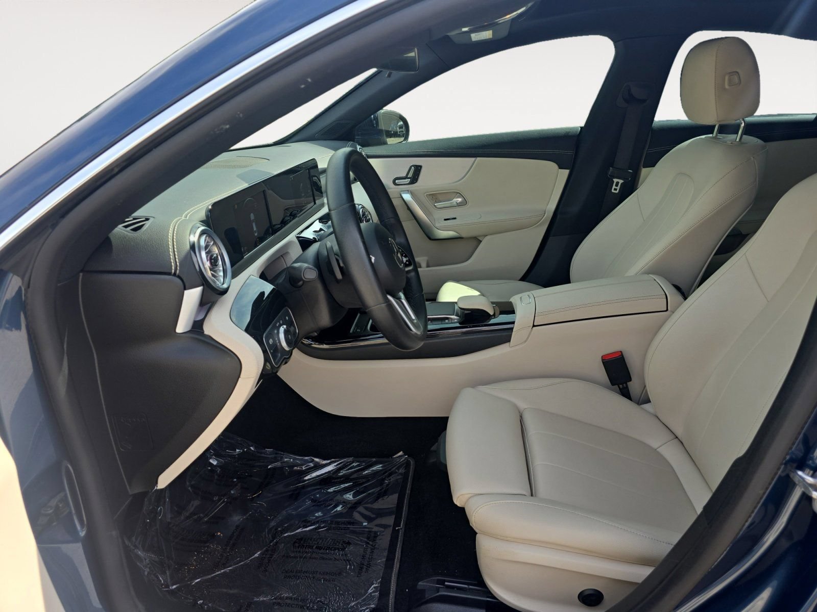 Used 2022 Mercedes-Benz CLA 250 image 22