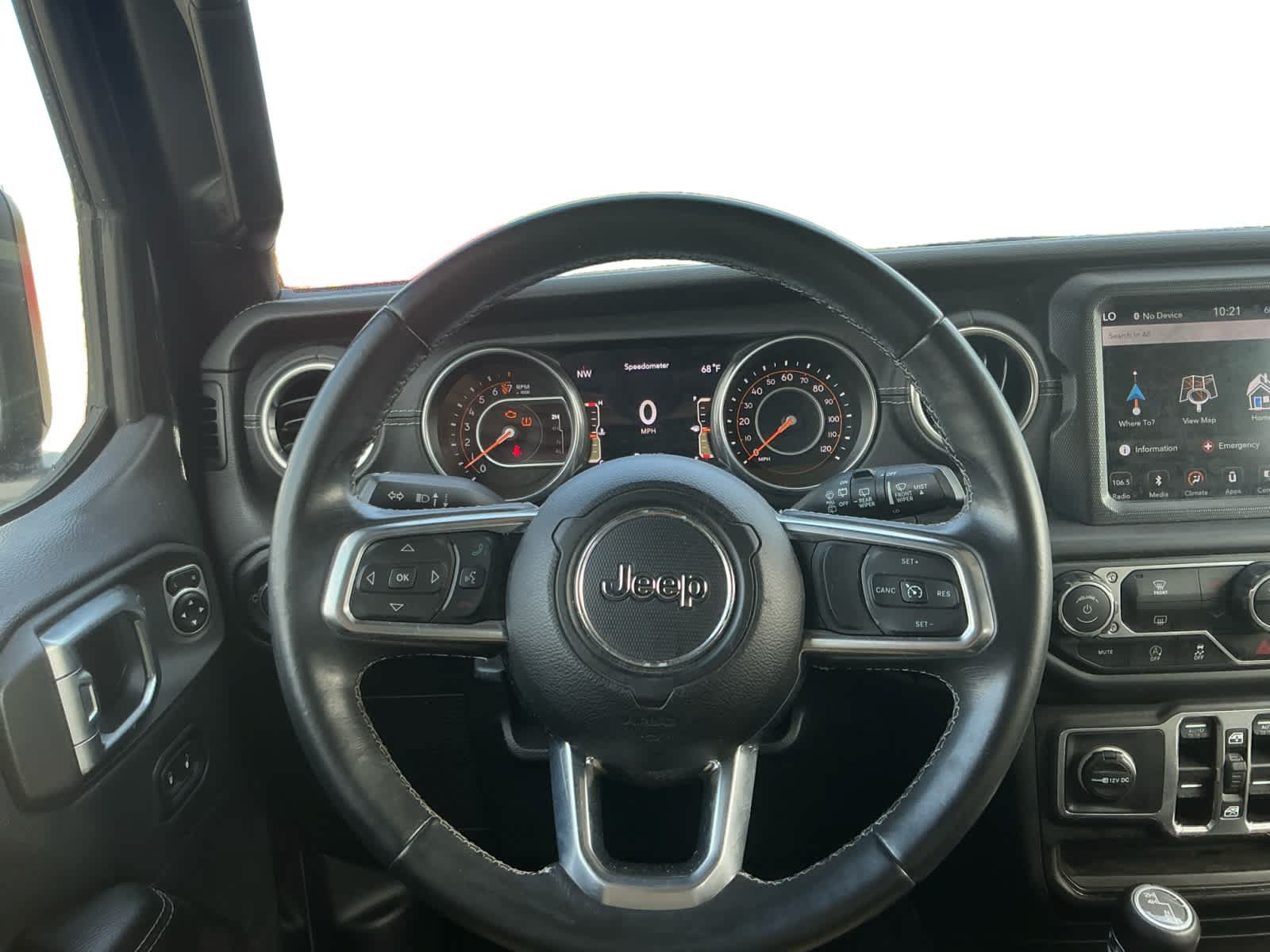 Used 2018 Jeep Wrangler Unlimited Sahara AWD/4WD image 12