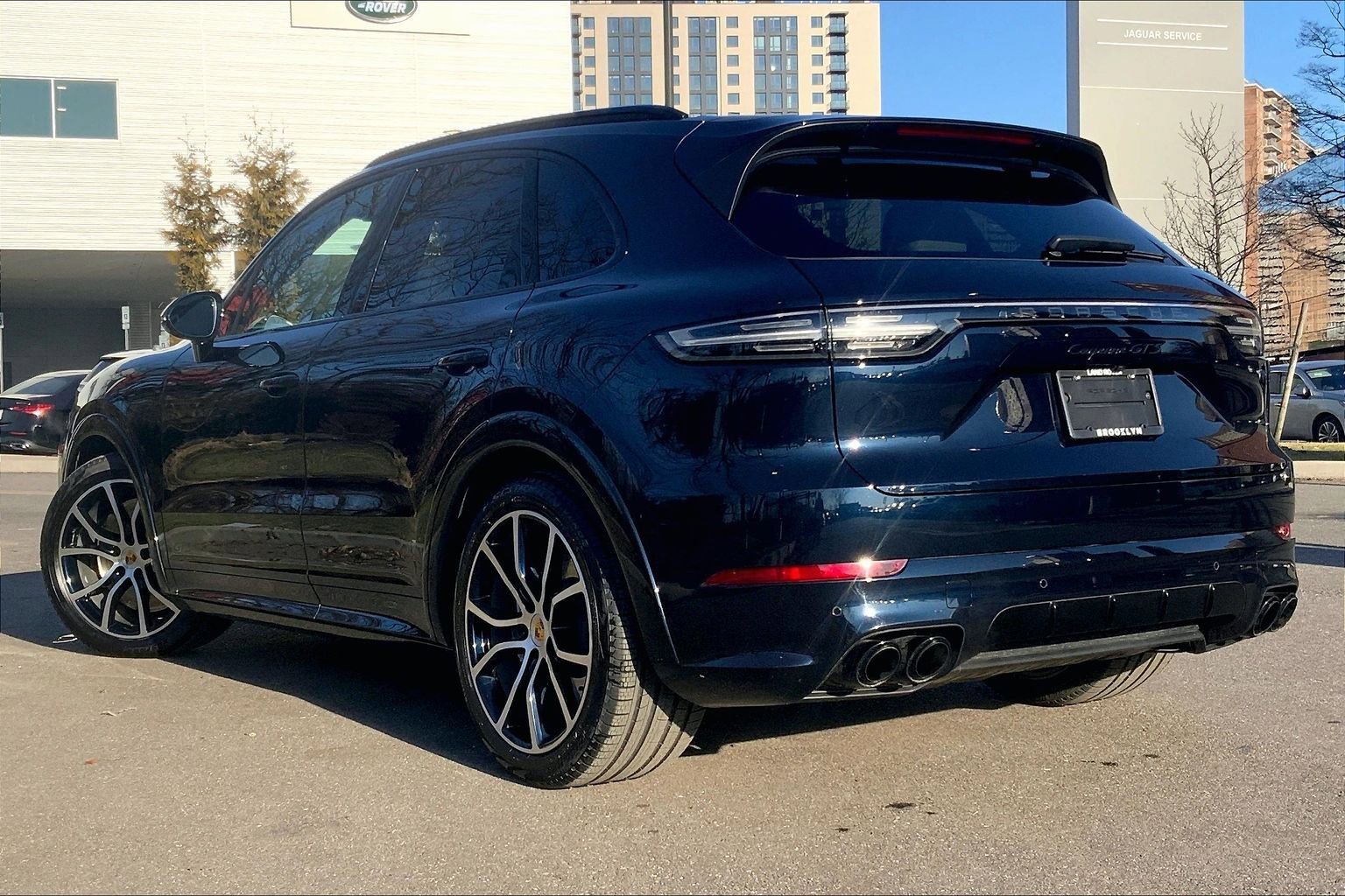 Used 2021 Porsche Cayenne GTS image 11