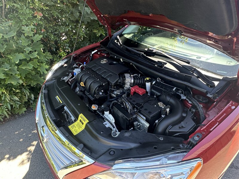 Used 2015 Nissan Sentra SL w/ SL Premium Package FWD image 26