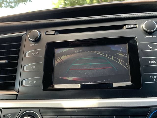Certified 2019 Toyota Highlander LE AWD/4WD image 22