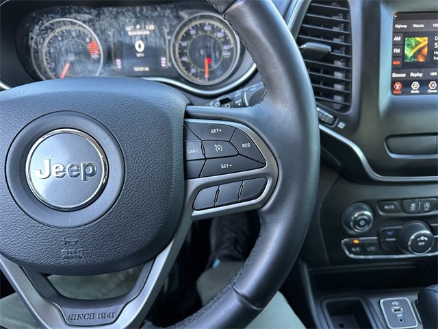 Used 2019 Jeep Cherokee Latitude Plus image 38