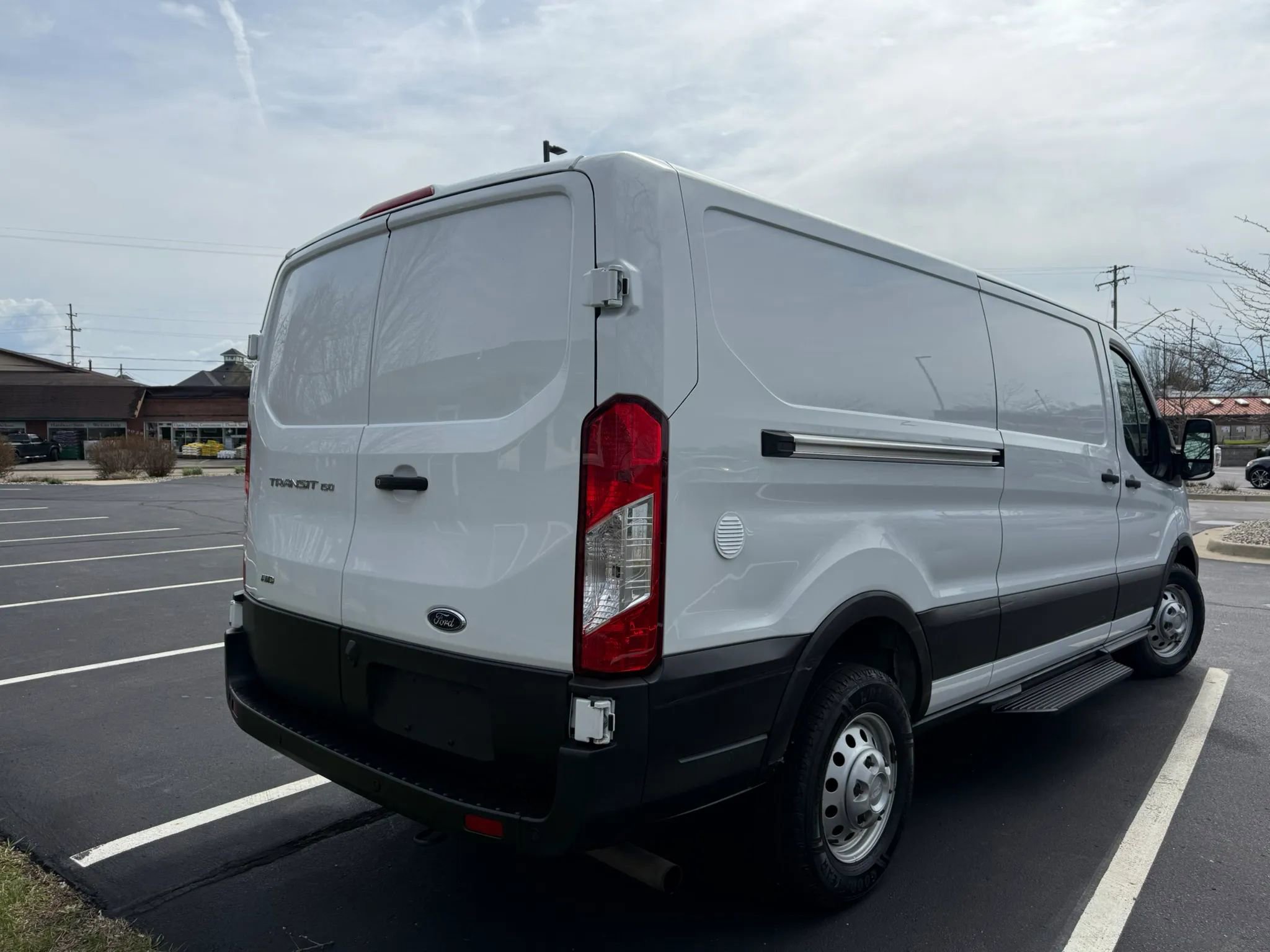 Used 2021 Ford Transit 150 Low Roof AWD image 5