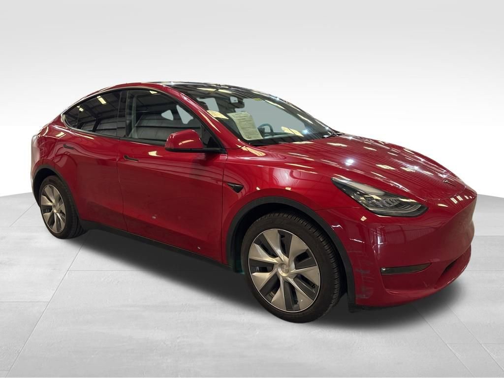Used 2022 Tesla Model Y Long Range image 7
