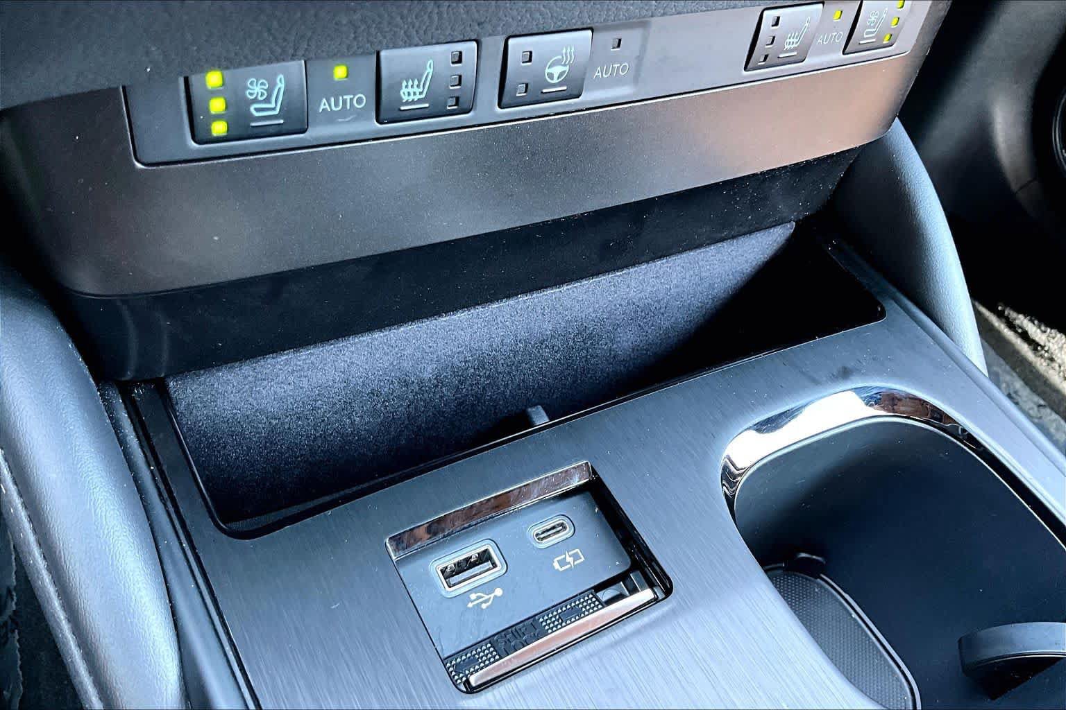 Used 2025 Lexus ES 350 w/ Premium Package FWD image 36