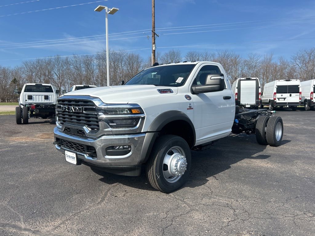 New 2026 RAM 5500 Tradesman w/ Chrome Appearance Group AWD/4WD image 3