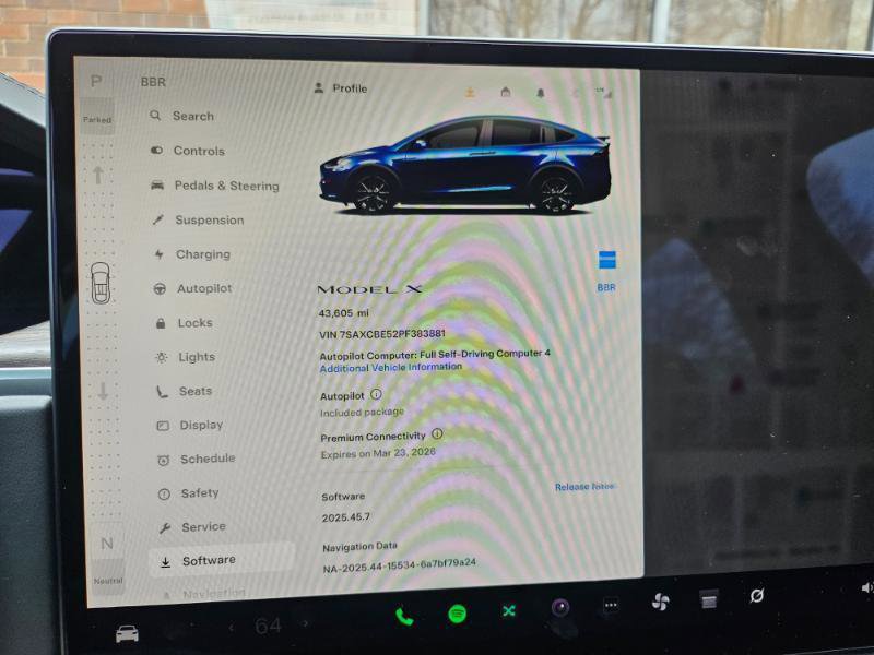 Used 2023 Tesla Model X AWD image 3