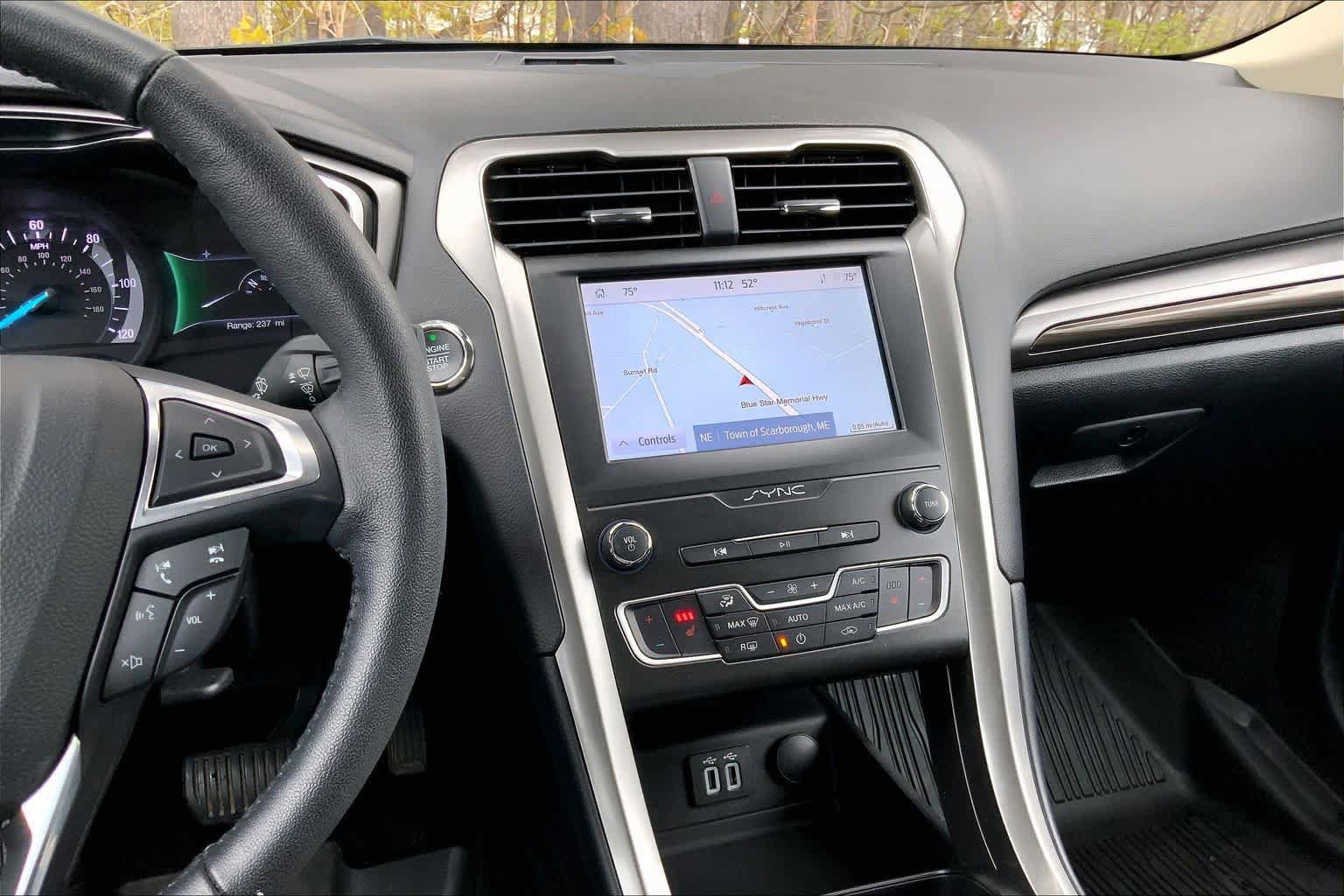 Used 2020 Ford Fusion SEL FWD image 7