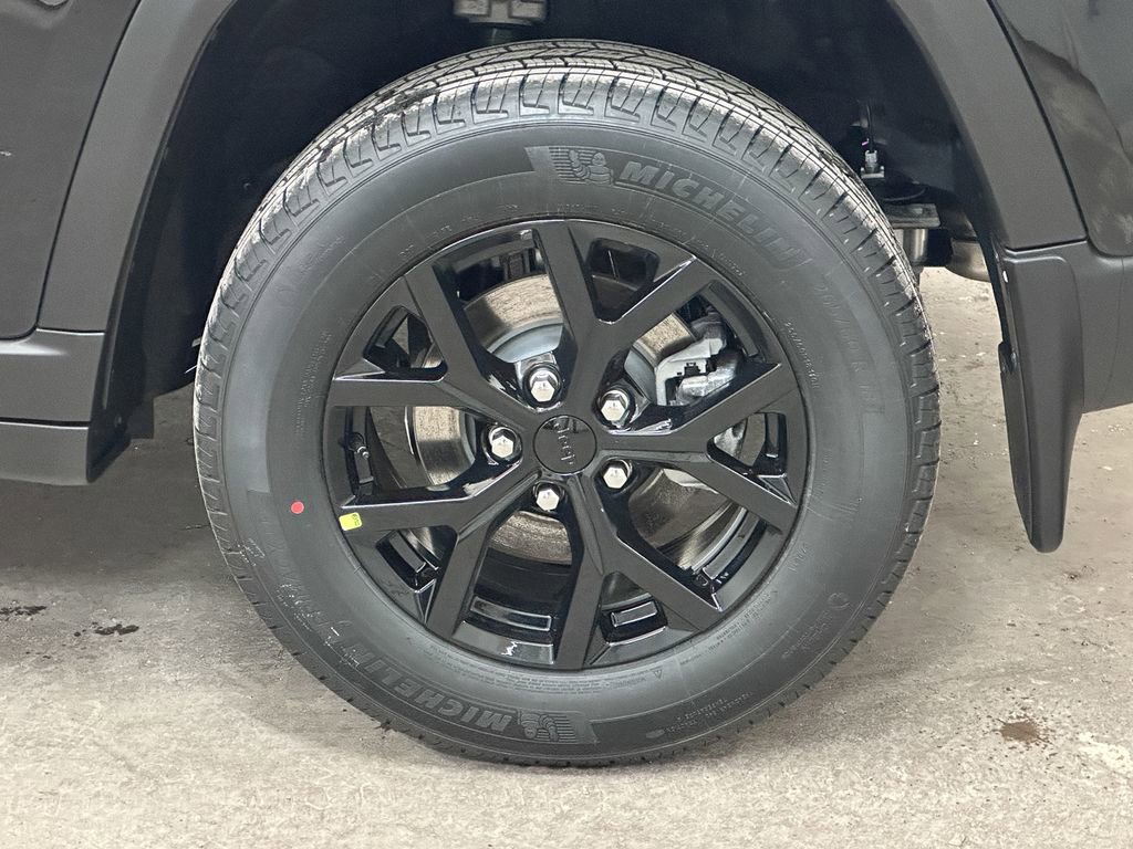 New 2026 Jeep Grand Cherokee Altitude image 41