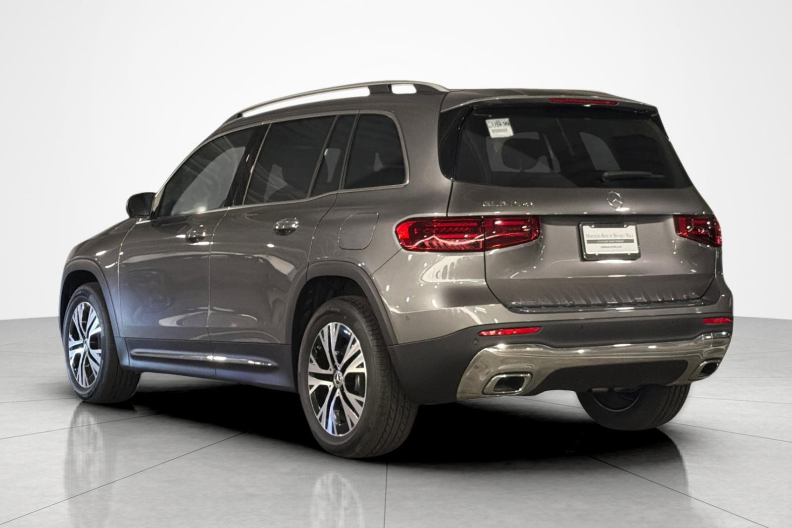 New 2026 Mercedes-Benz GLB 250 image 3