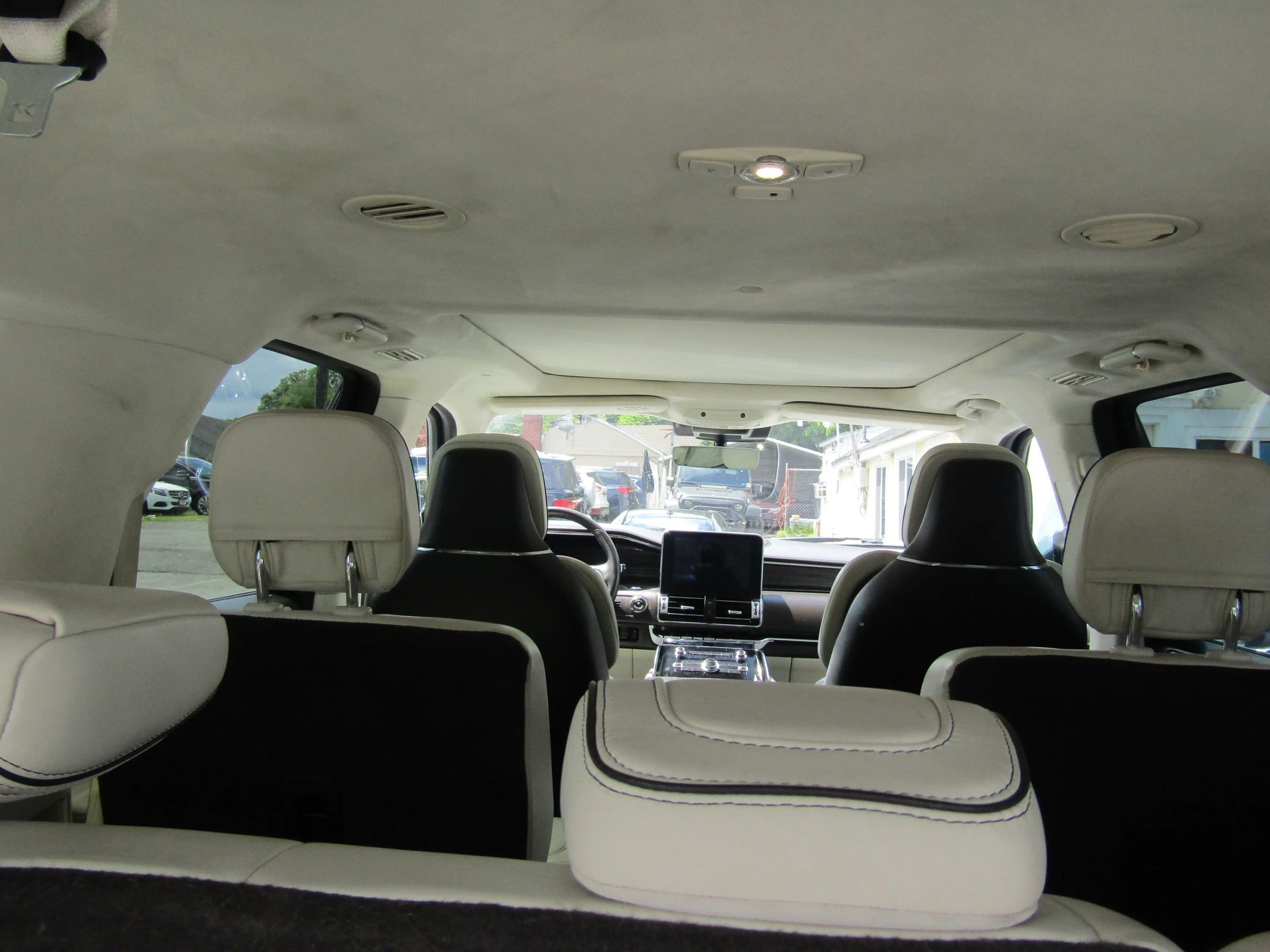 Used 2020 Lincoln Navigator L Black Label w/ Cargo Convenience Package AWD/4WD image 5