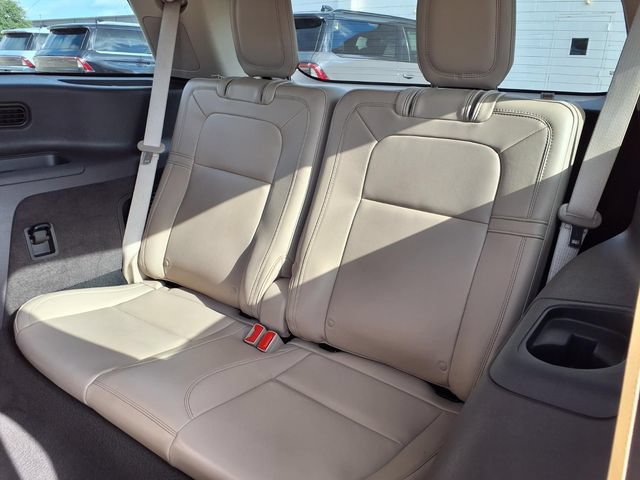 Certified 2022 Lincoln Aviator Reserve w/ Equipment Group 201A AWD/4WD image 6