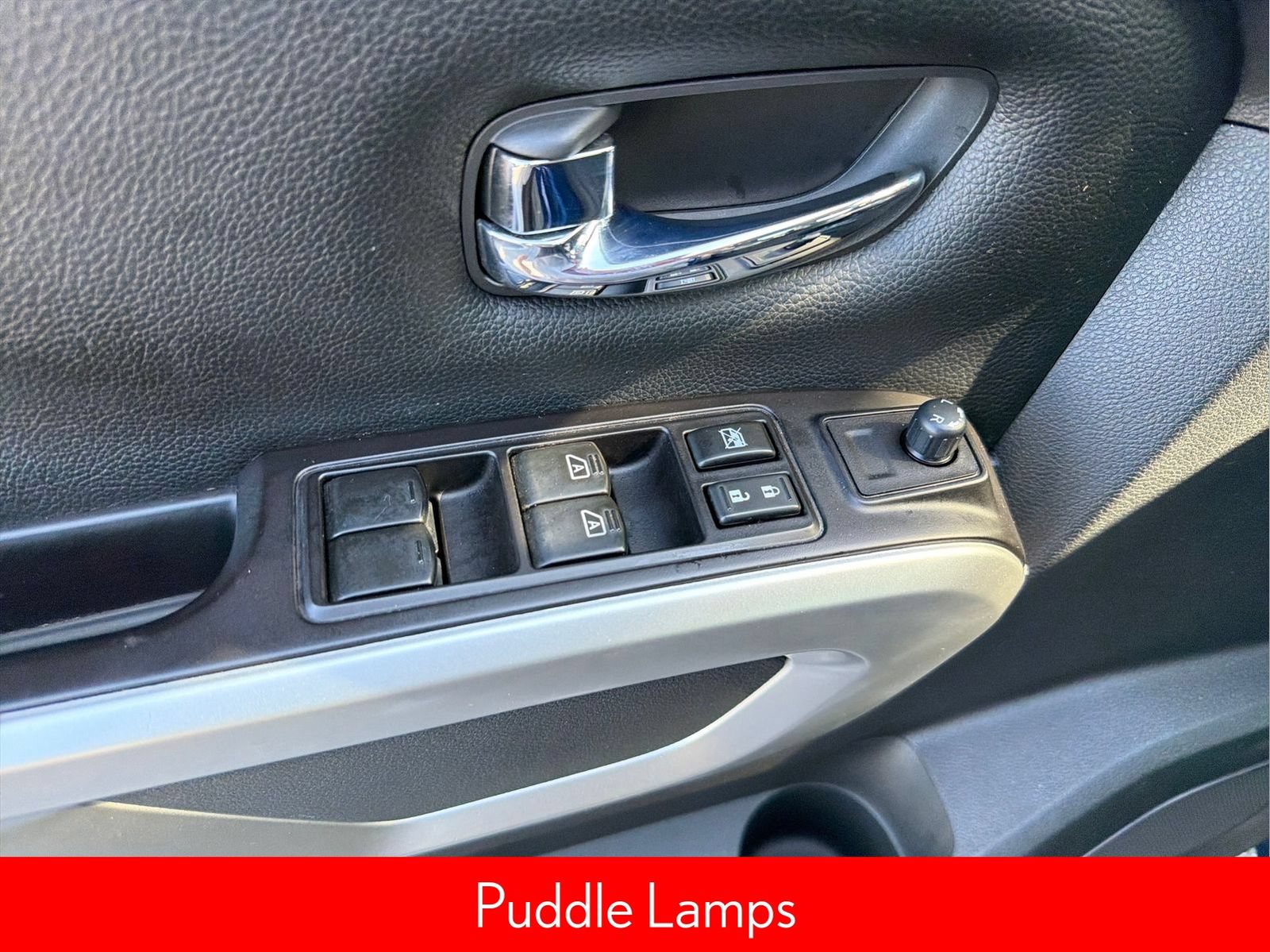 Used 2020 Nissan Titan SV w/ SV Convenience Package RWD image 27